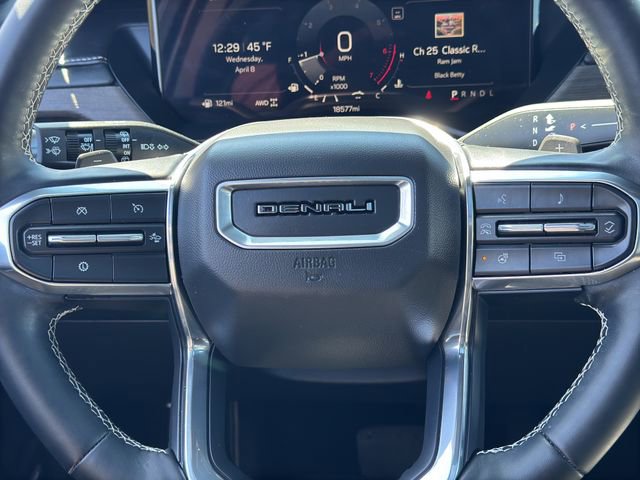 Used 2024 GMC Acadia Denali image 16