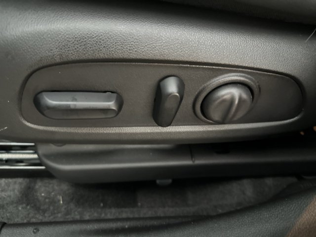 Used 2026 Buick Envista Avenir FWD image 23