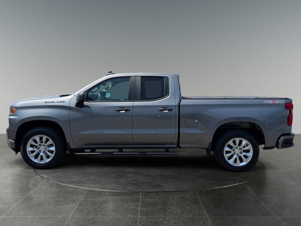 Used 2020 Chevrolet Silverado 1500 Custom w/ Custom Value Package AWD/4WD image 5