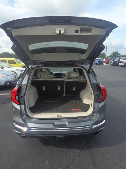 Used 2020 GMC Terrain Denali w/ LPO, Floor Liner Package AWD/4WD image 7