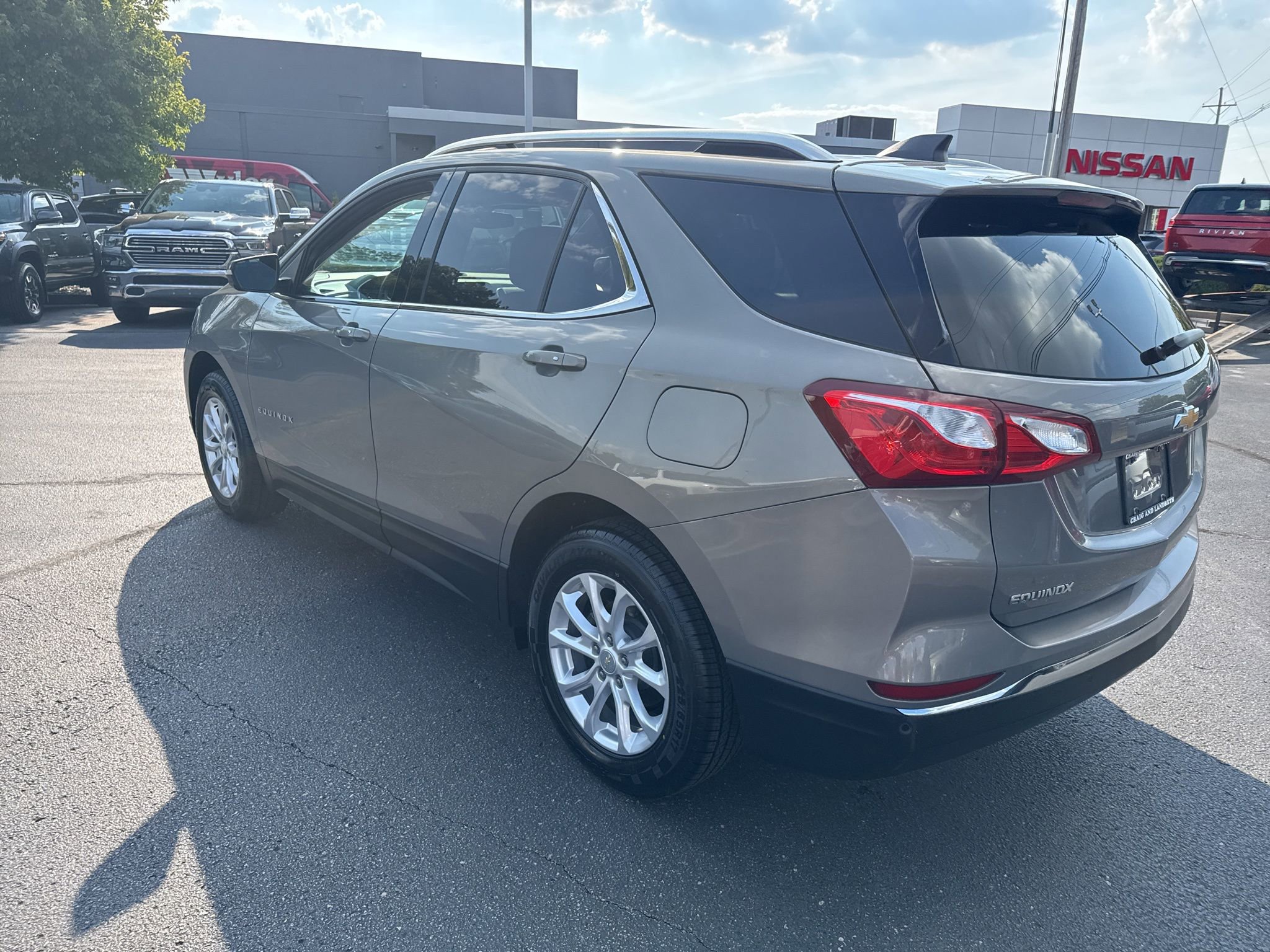 Used 2019 Chevrolet Equinox LT w/ Sun & Navigation Package image 6