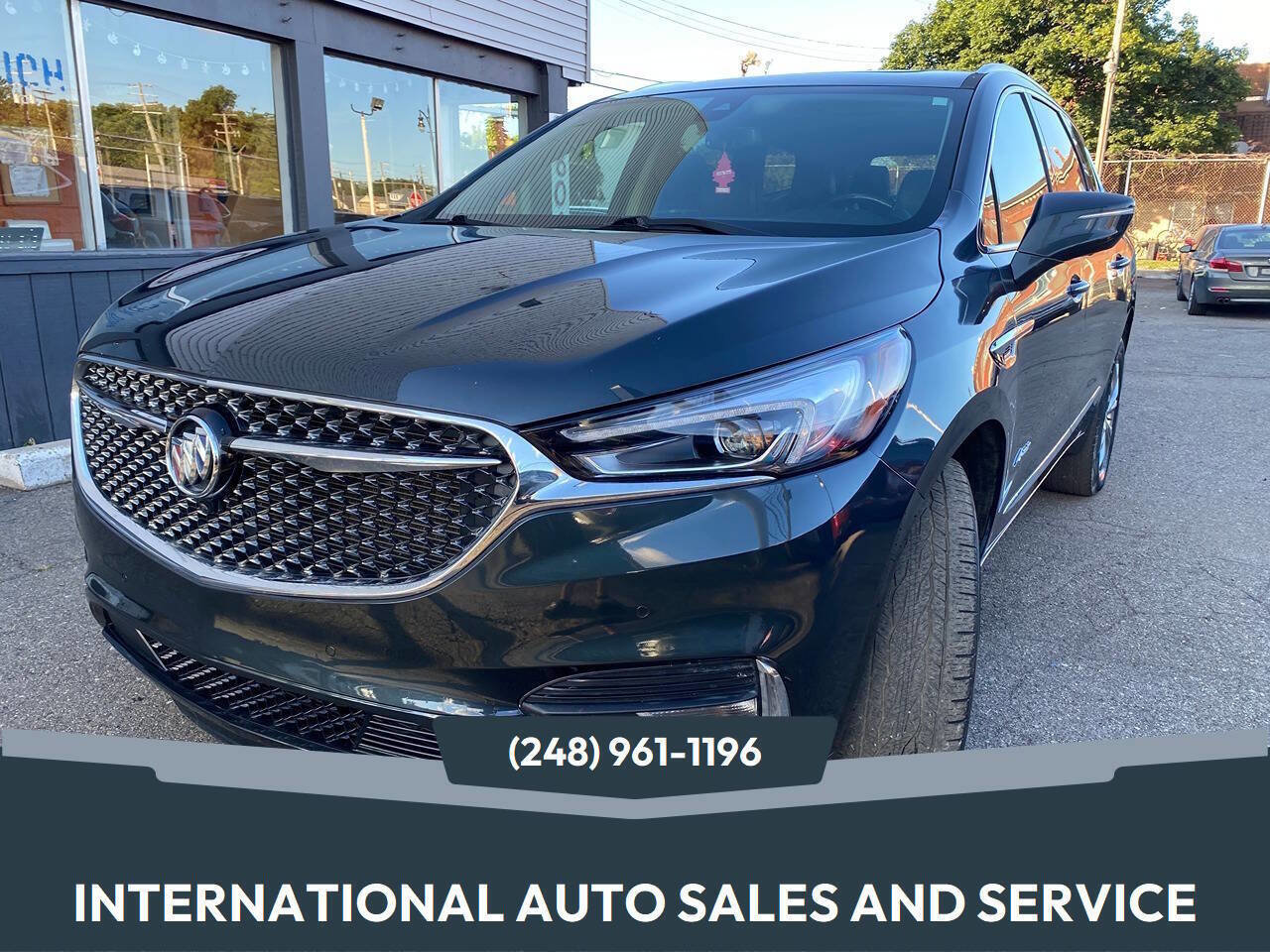 Used 2021 Buick Enclave Avenir AWD/4WD image 1