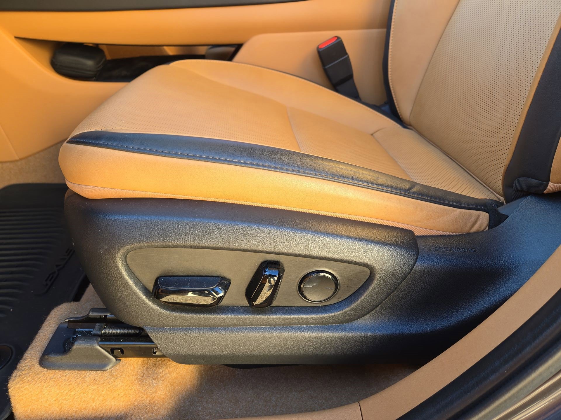 Certified 2023 Lexus RZ 450e Premium image 17