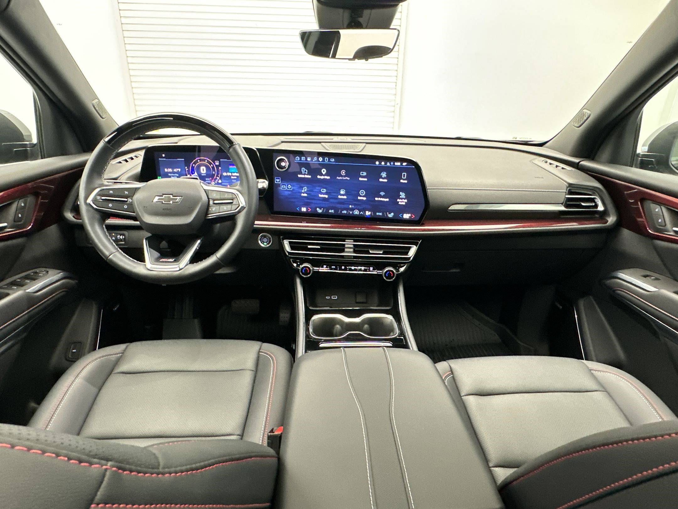 Certified 2025 Chevrolet Traverse Z71 w/ Enhanced Driving Package image 15