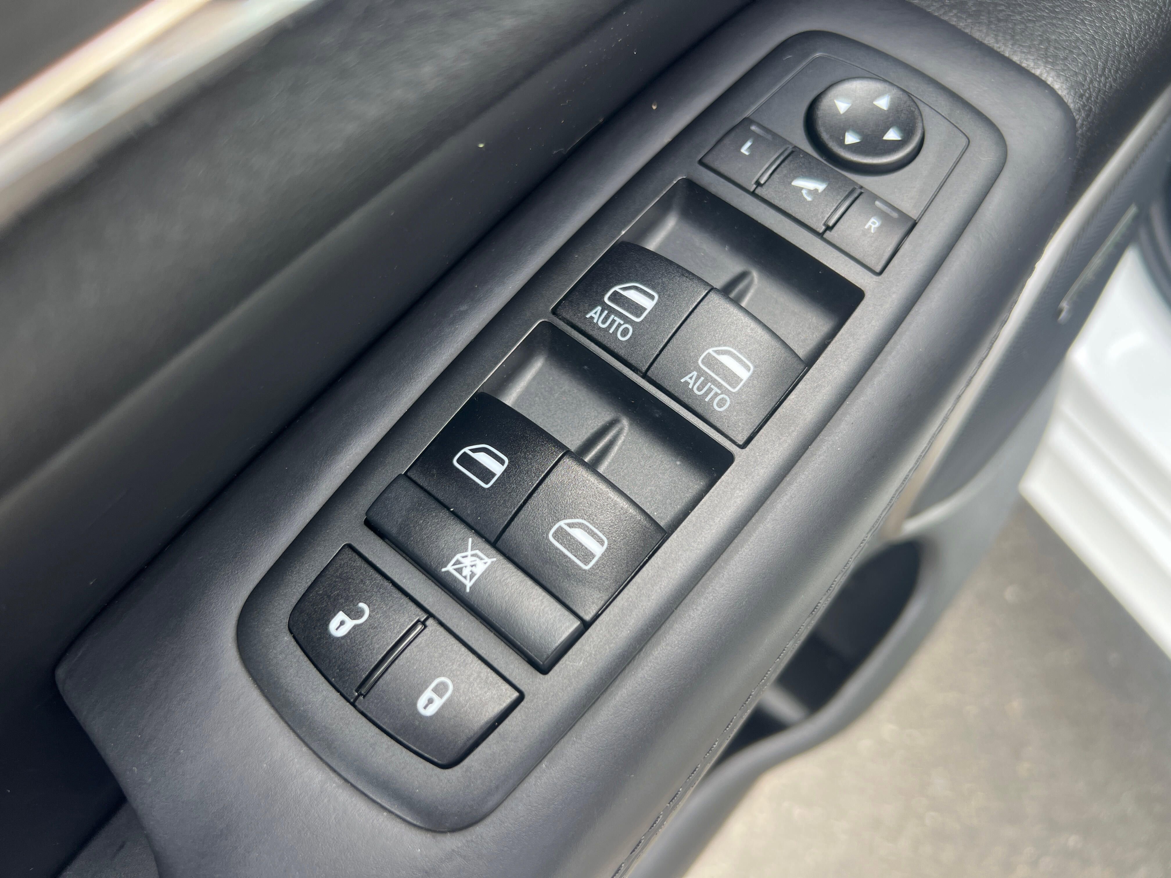 Used 2020 Jeep Grand Cherokee High Altitude image 24