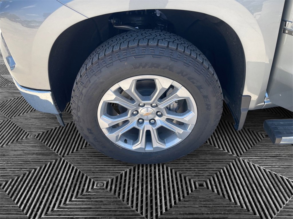 New 2026 Chevrolet Silverado 1500 LTZ w/ LTZ Premium Package image 14