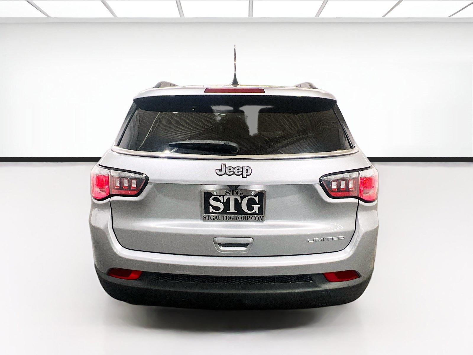 Used 2019 Jeep Compass Limited FWD image 5
