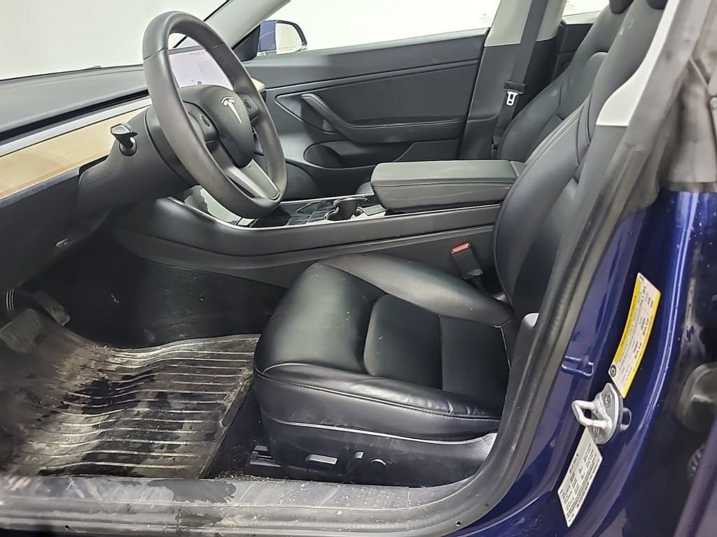 Used 2020 Tesla Model 3 Long Range image 11