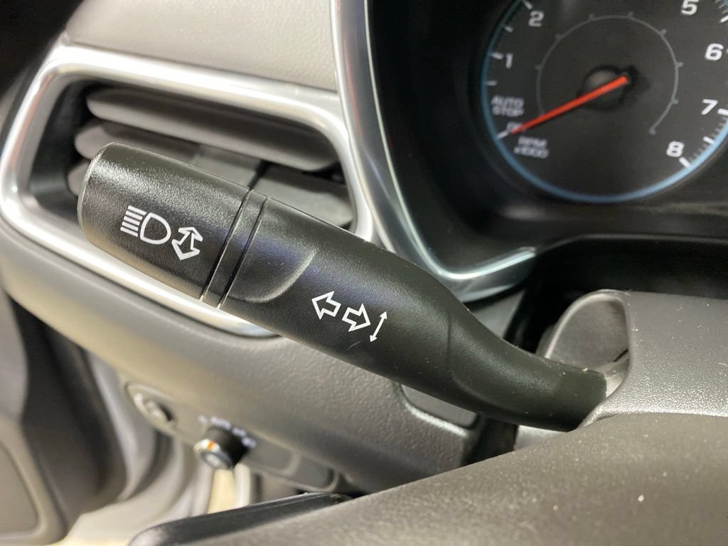 Used 2019 Chevrolet Equinox LS w/ LS Convenience Package AWD/4WD image 33