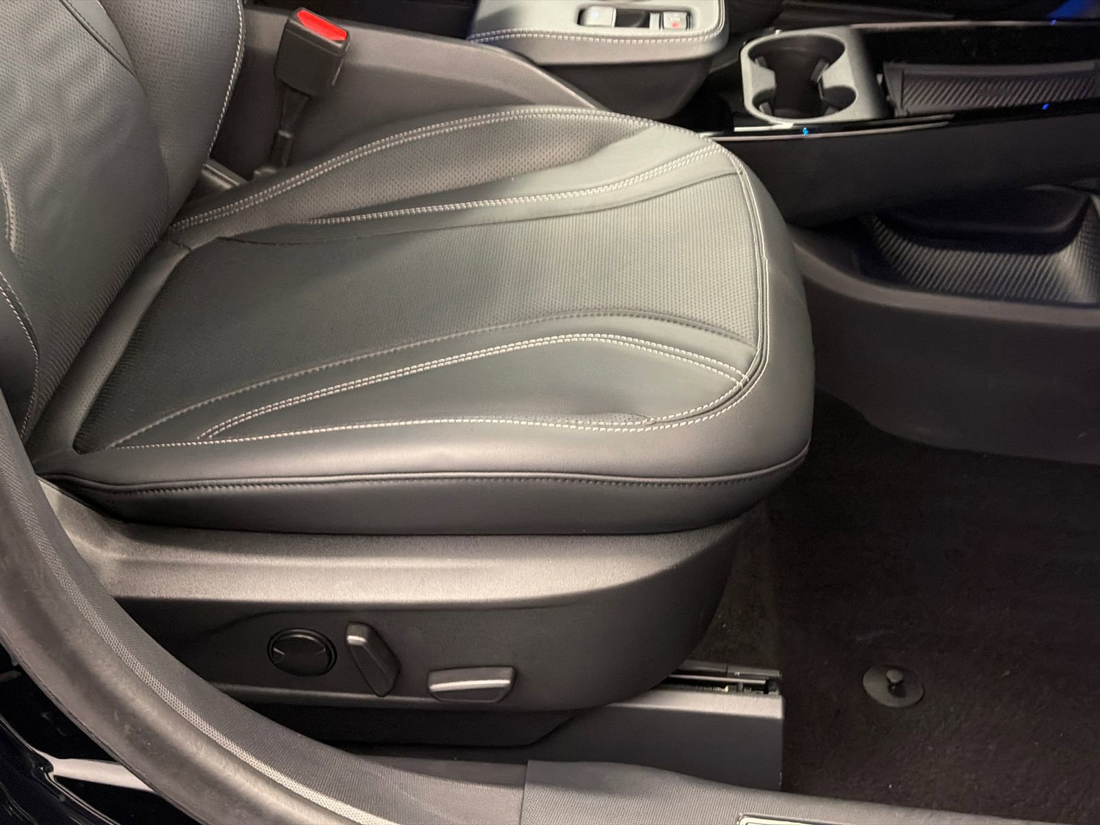 Used 2023 Ford Mustang Mach-E Premium image 12