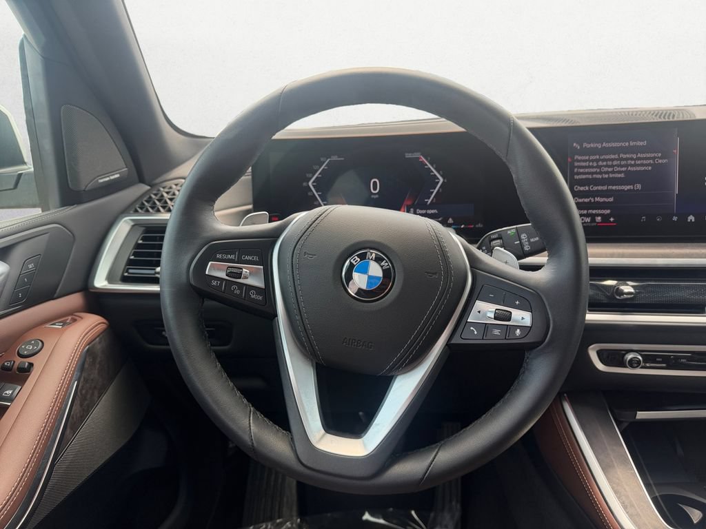 Used 2024 BMW X5 sDrive40i w/ Premium Package RWD image 12