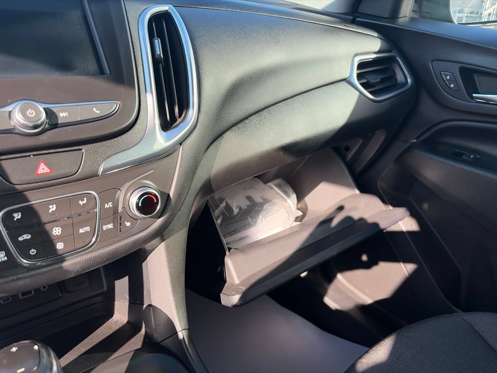 Used 2019 Chevrolet Equinox LT FWD image 29