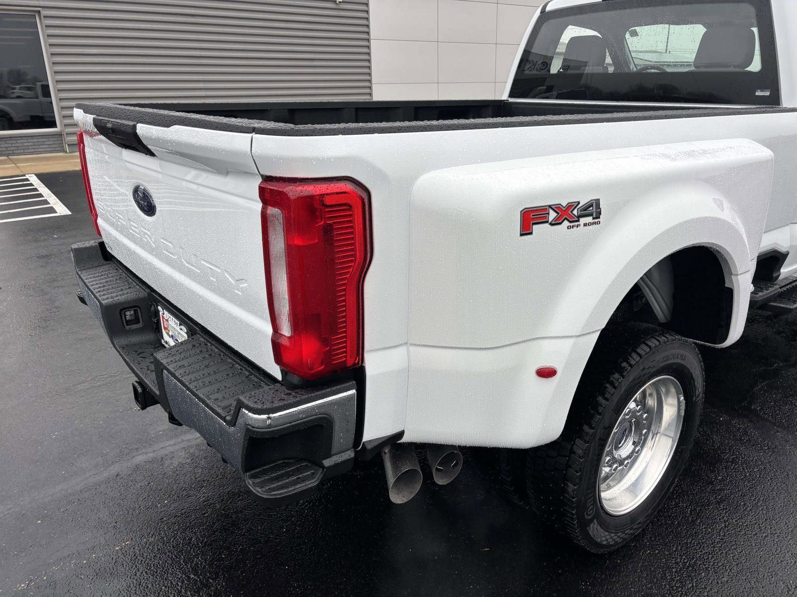 New 2026 Ford F450 XL w/ XL Driver Assist Package AWD/4WD image 9