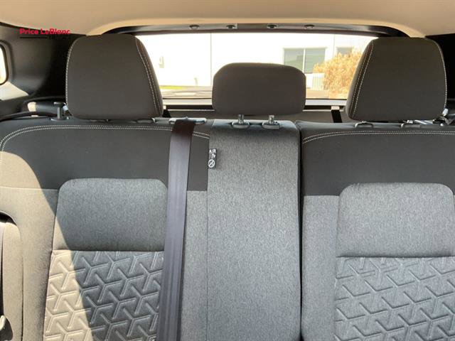 Used 2025 Nissan Kicks SV image 33