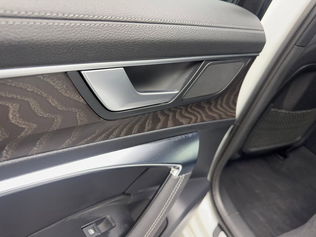 Used 2023 Audi A6 Premium Plus w/ Premium Plus Package image 39