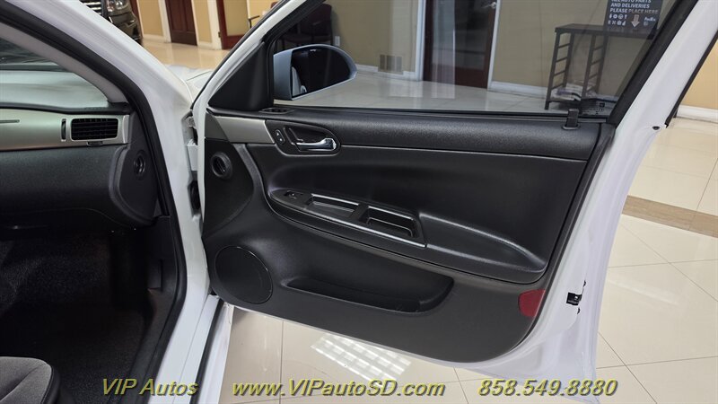 Used 2016 Chevrolet Impala Police FWD image 9