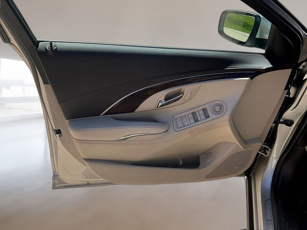 Used 2014 Buick LaCrosse Leather FWD image 18