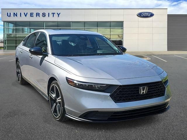 Used 2023 Honda Accord Sport image 1