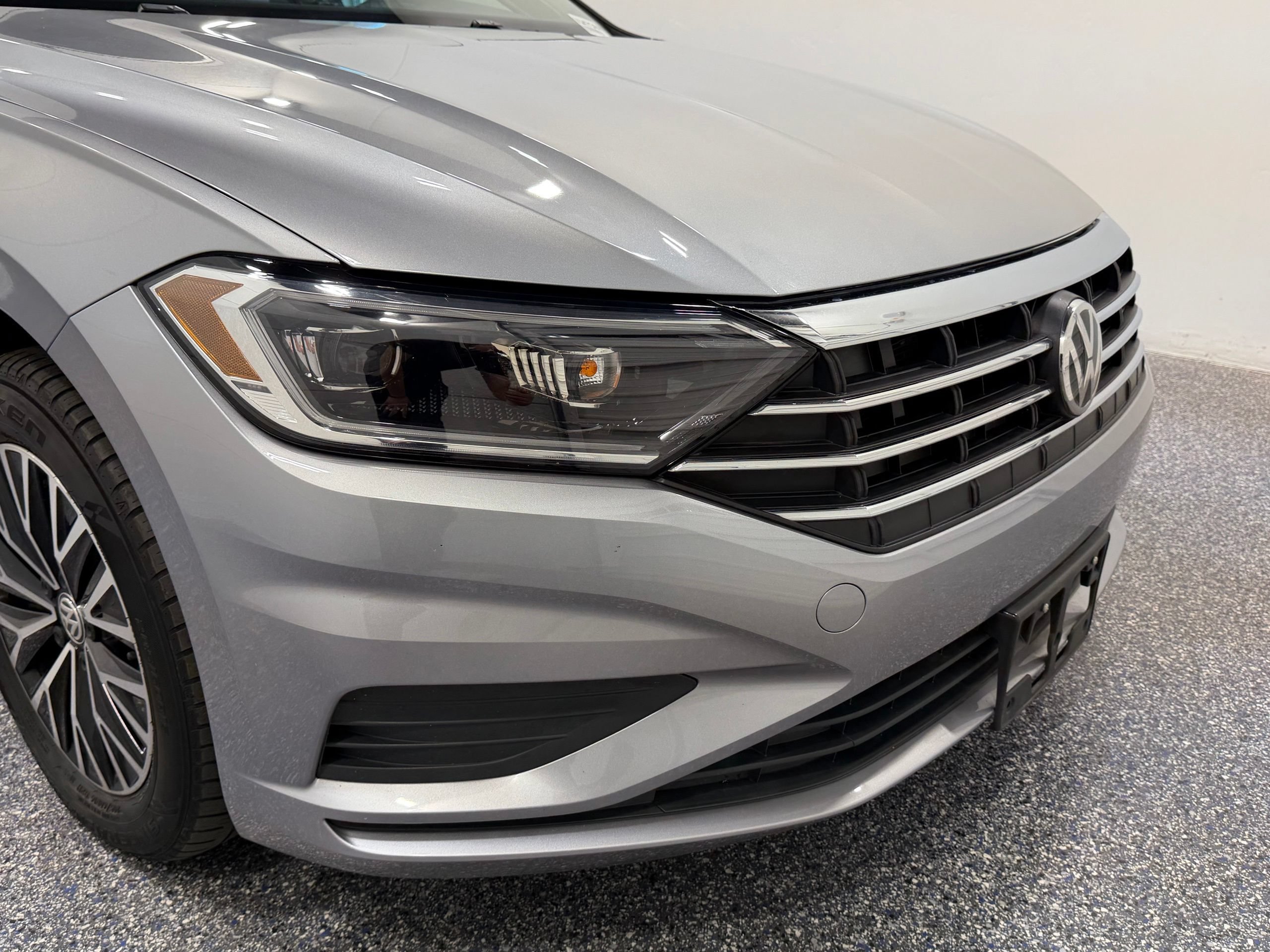 Used 2019 Volkswagen Jetta SEL FWD image 18