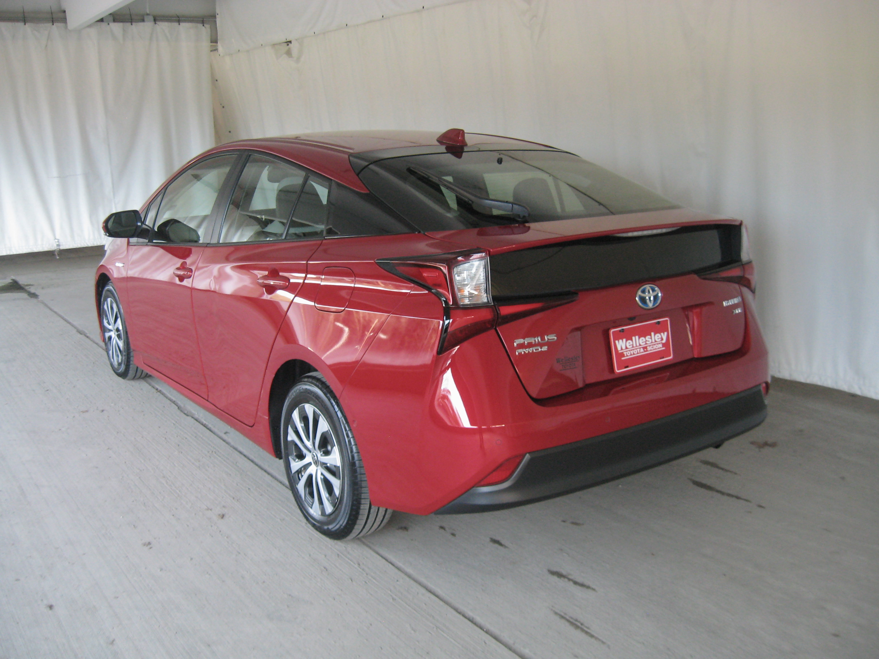 Used 2021 Toyota Prius XLE w/ Advanced Technology Package image 22