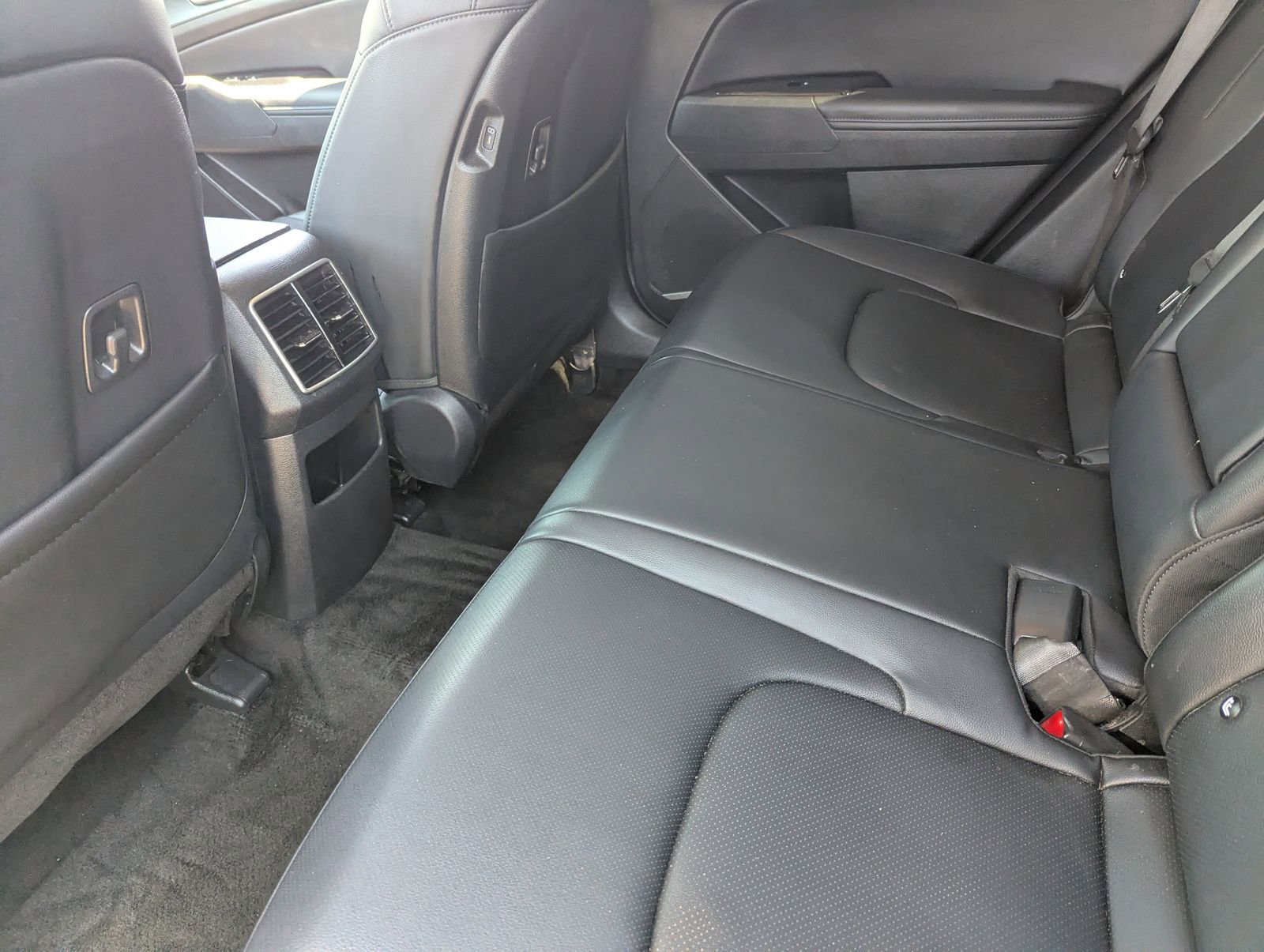 Used 2024 Kia Sportage EX image 15