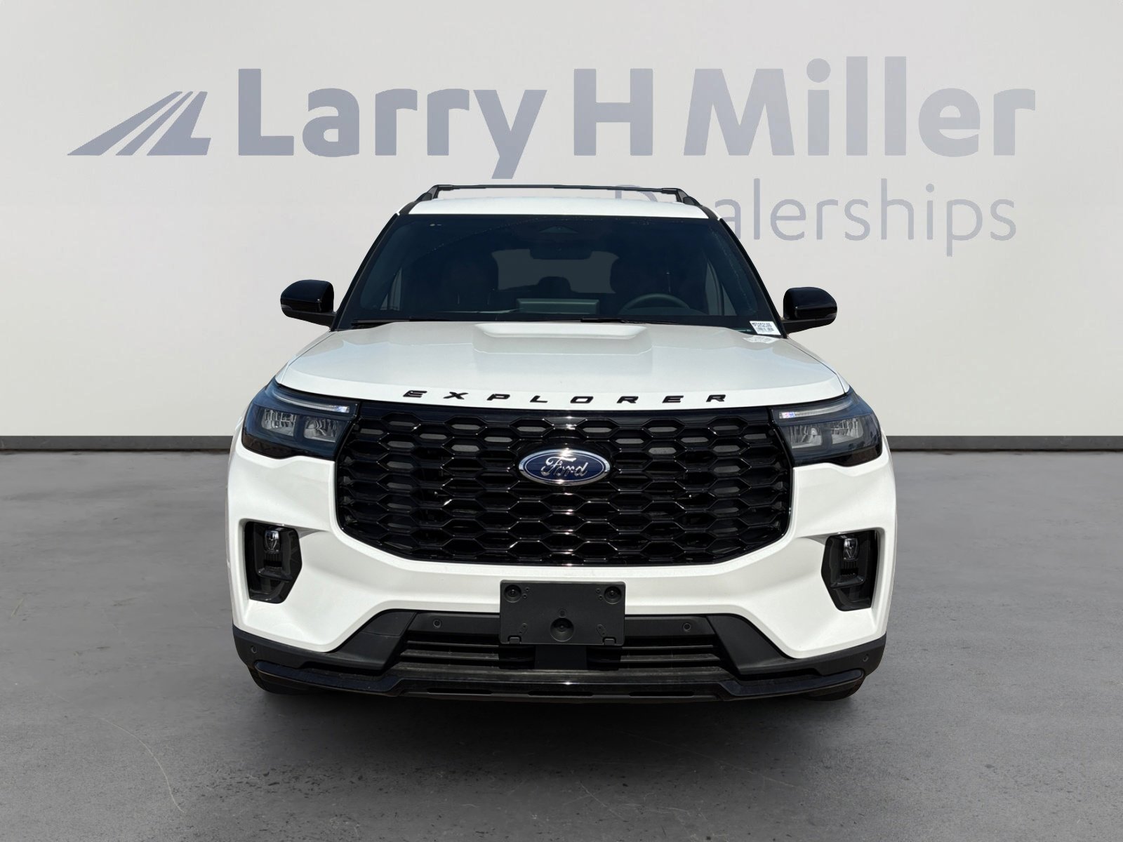 New 2025 Ford Explorer ST-Line image 8