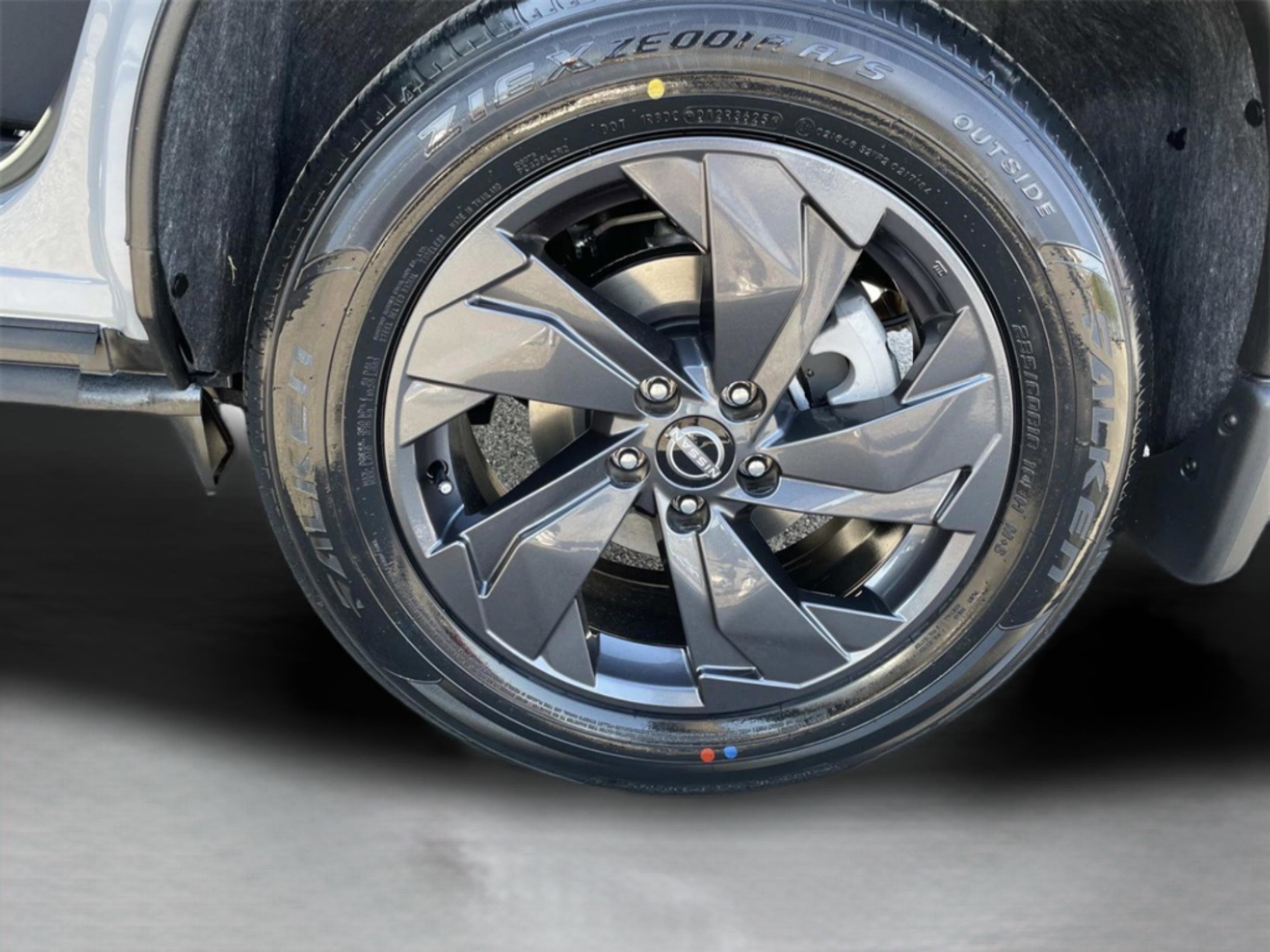 New 2026 Nissan Rogue SV FWD image 12