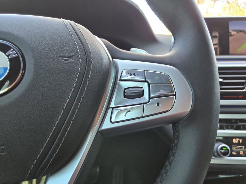 Used 2019 BMW 740i xDrive 740i xDrive w/ M Sport Package image 27