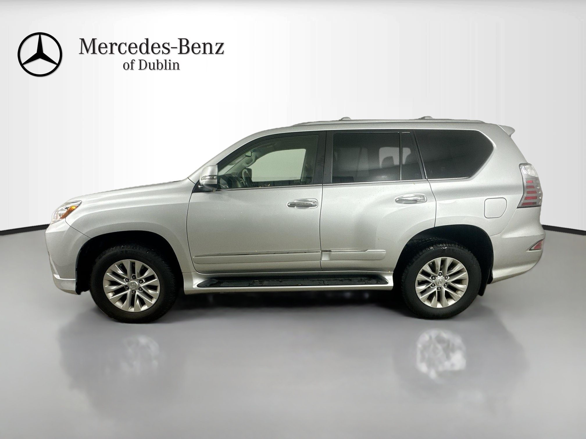 Used 2014 Lexus GX 460 w/ Premium Package AWD/4WD image 5