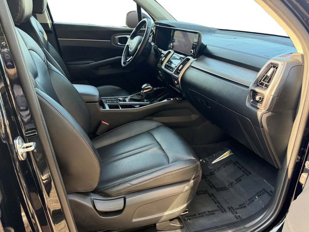 Certified 2023 Kia Sorento S w/ Panoramic Sunroof Package AWD/4WD image 8