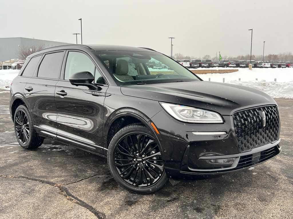 Used 2023 Lincoln Corsair Reserve w/ Equipment Group 202A image 6