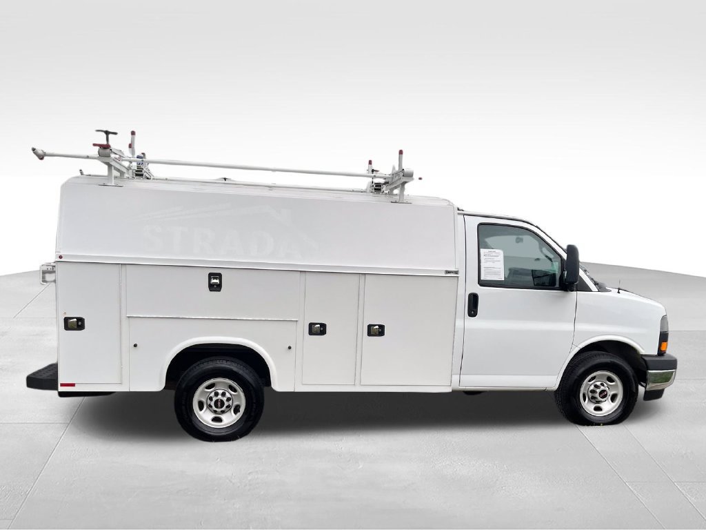 Used 2023 GMC Savana 3500 w/ Power Convenience Package RWD image 6