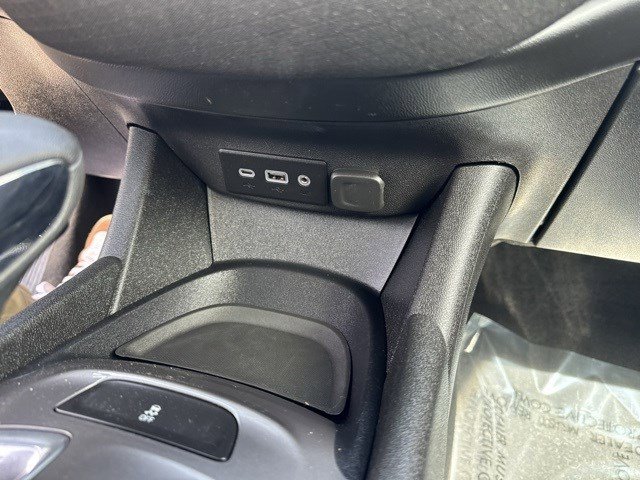 Used 2023 Chevrolet Malibu LS FWD image 21