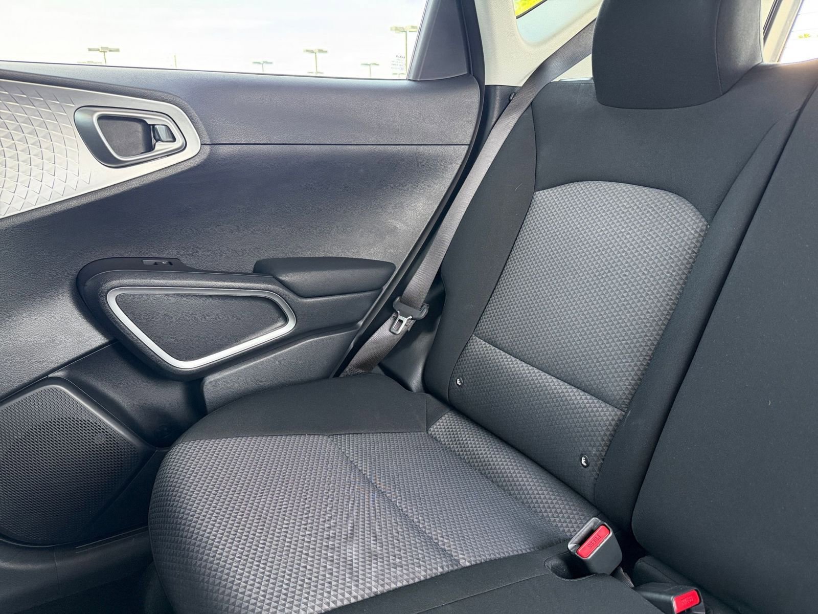 Used 2025 Kia Soul LX w/ LX Technology Package FWD image 37