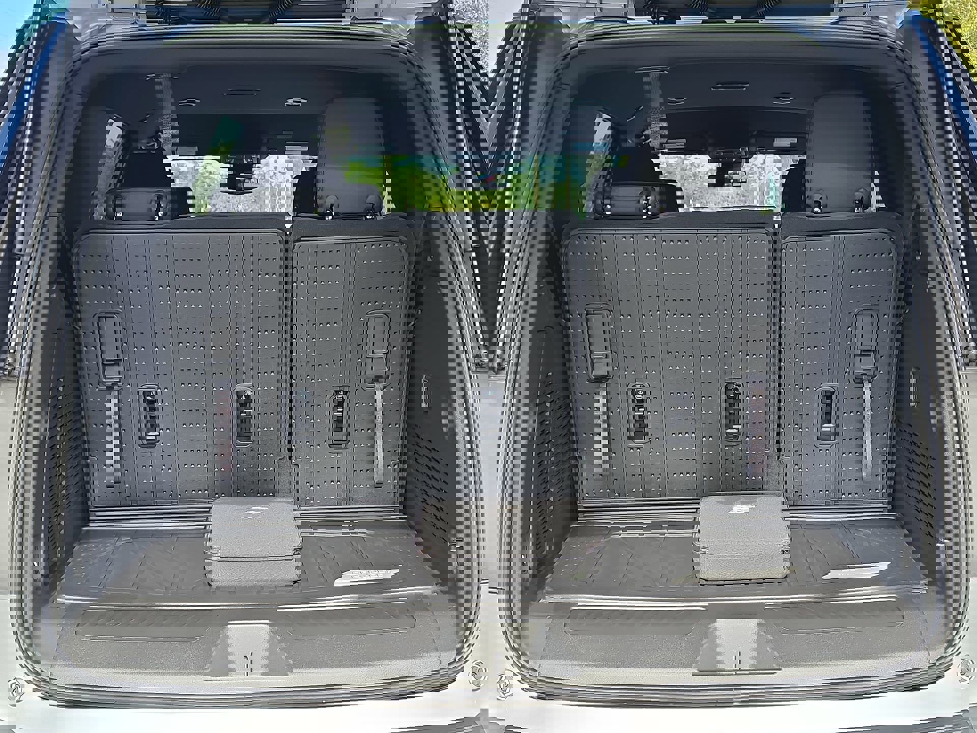 New 2026 Chevrolet Tahoe LS w/ Max Trailering Package image 8