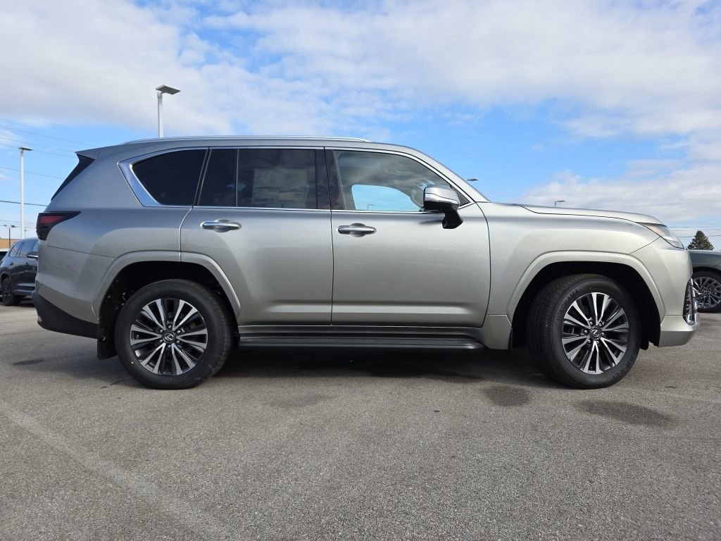 New 2025 Lexus LX 600 4WD w/ Interior Upgrade Package image 4