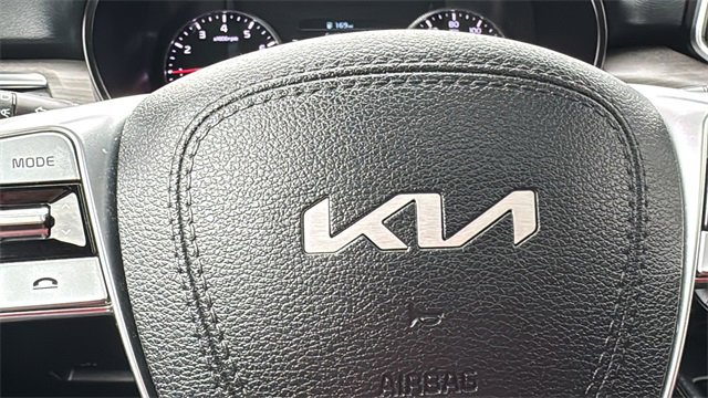 Used 2022 Kia Telluride EX w/ EX Premium Package image 19