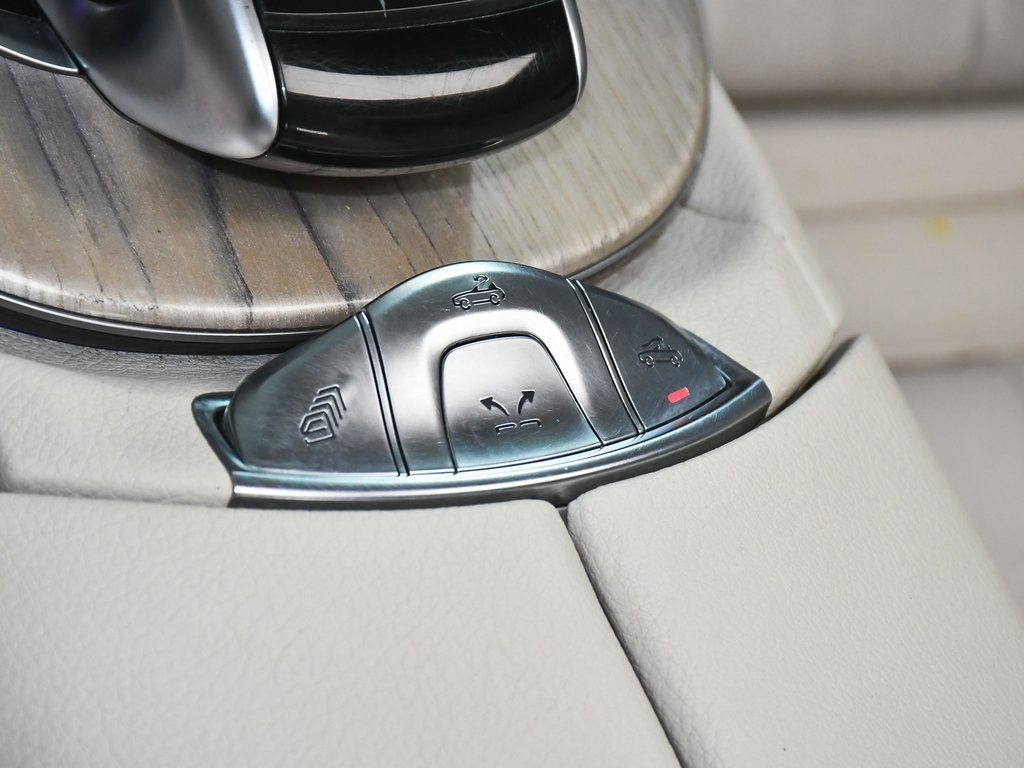 Used 2019 Mercedes-Benz E 450 4MATIC Cabriolet image 85