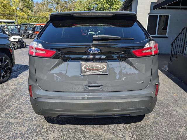 Used 2021 Ford Edge SE image 3