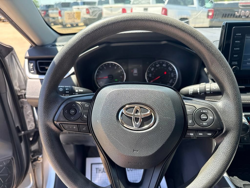 Used 2019 Toyota RAV4 XLE w/ Convenience Package FWD image 7