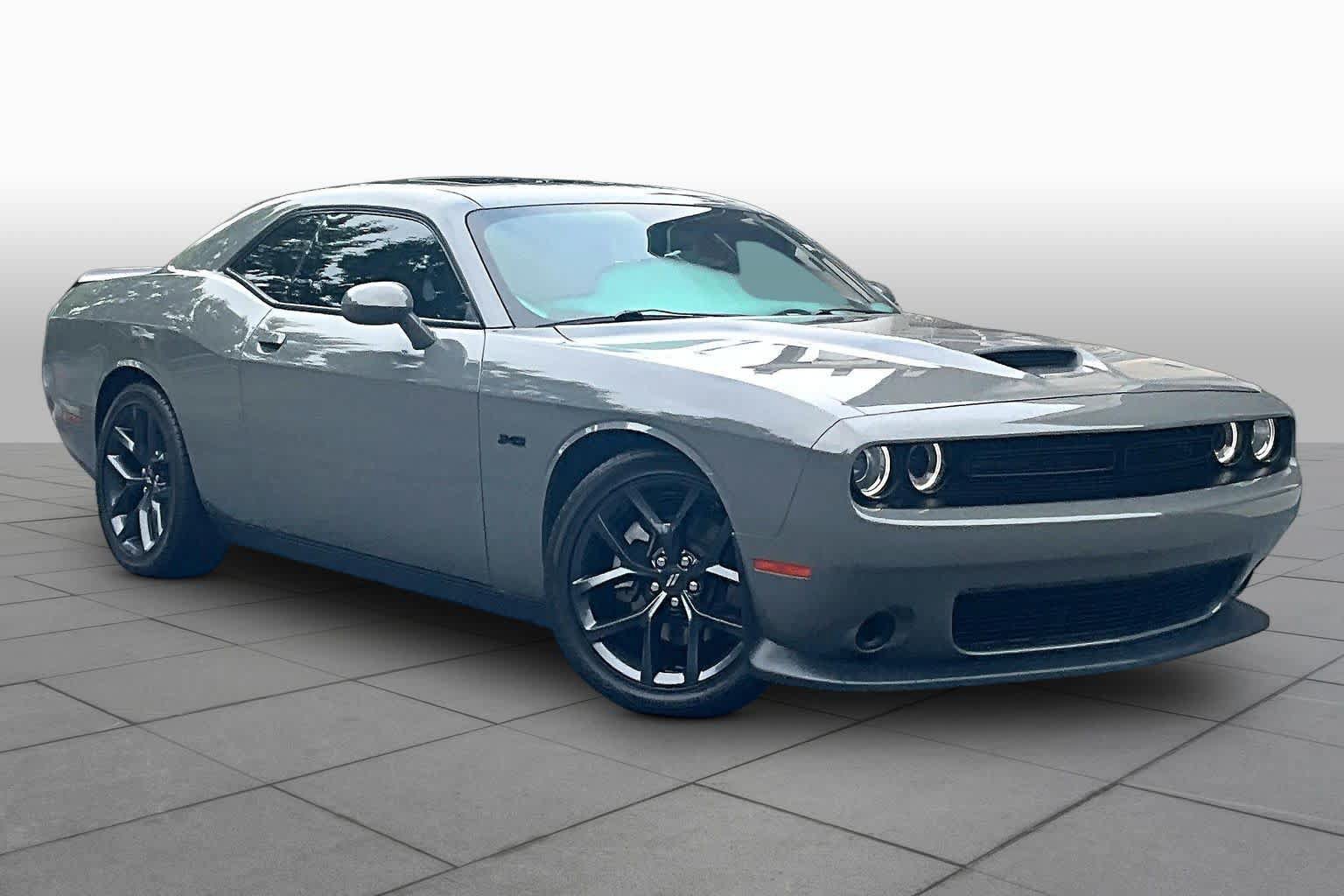 Used 2023 Dodge Challenger R/T w/ Blacktop Package RWD image 4