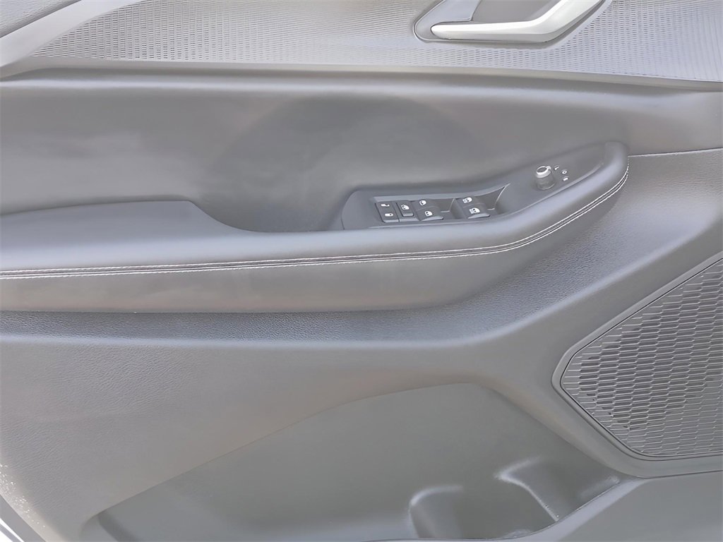 Used 2023 Jeep Grand Cherokee L Laredo image 24