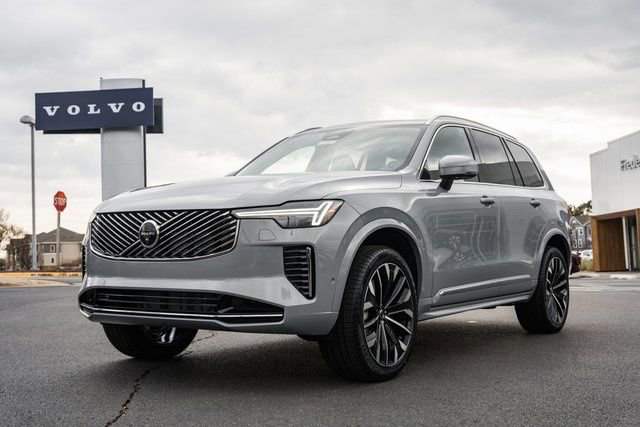 New 2026 Volvo XC90 B6 Plus w/ Protection Package Premier