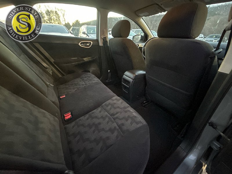 Used 2013 Nissan Sentra SV image 18