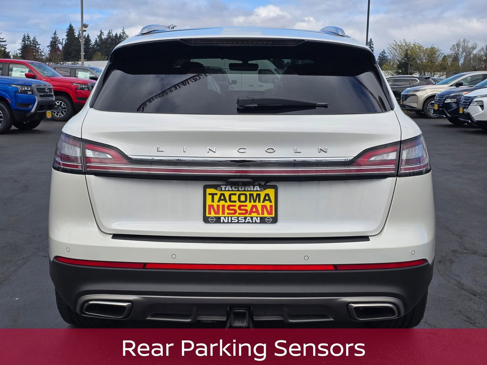 Used 2022 Lincoln Nautilus Reserve w/ Equipment Group 201A image 4