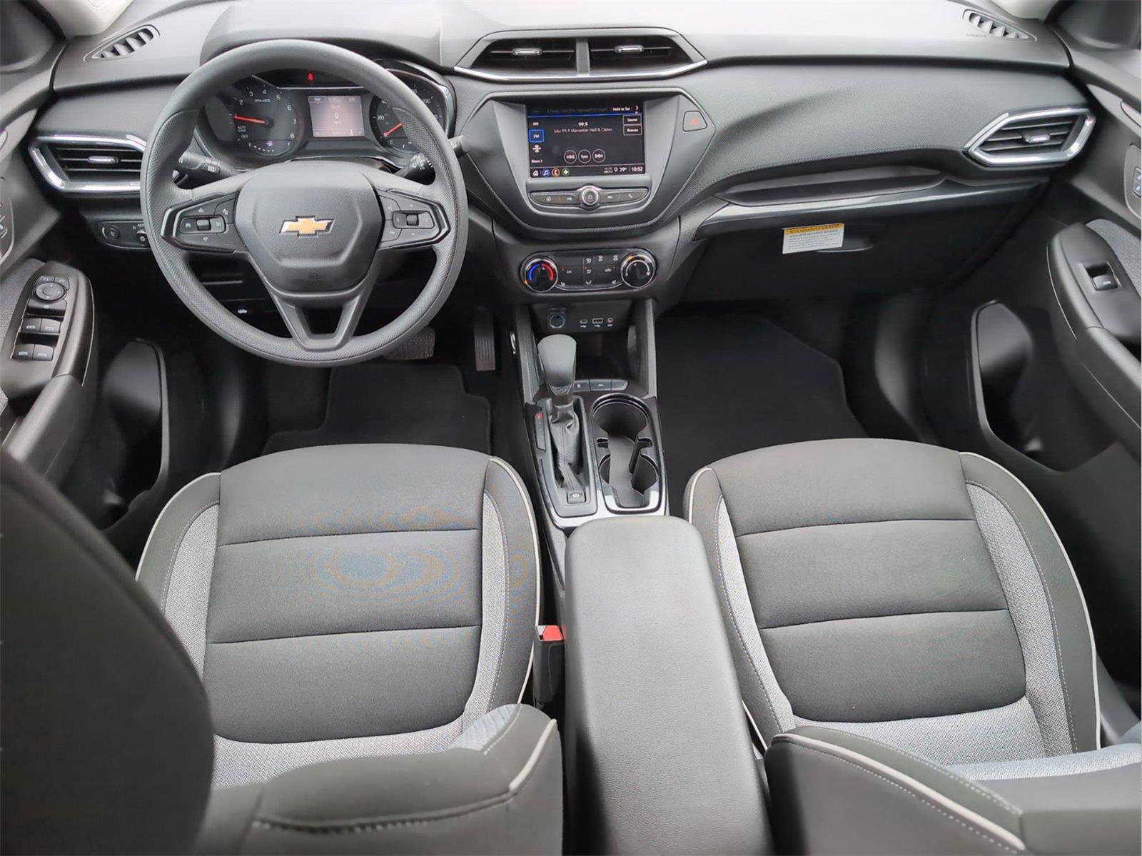 Used 2023 Chevrolet TrailBlazer LT FWD image 30