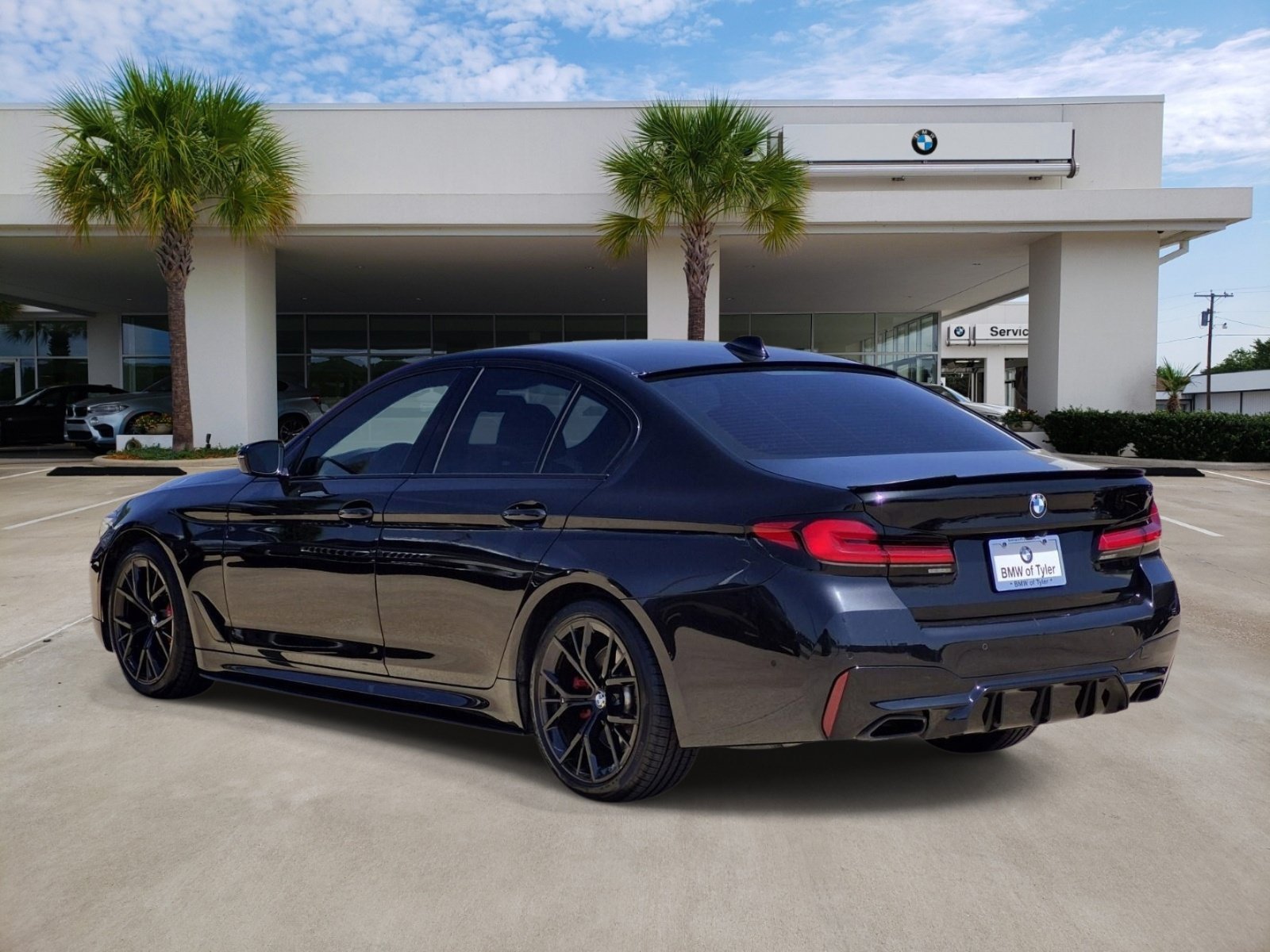 Certified 2023 BMW 530i w/ M Sport Package RWD image 4