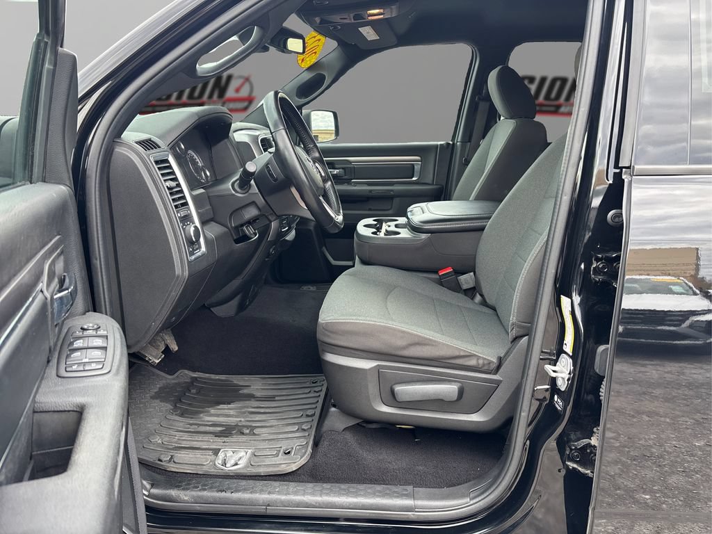 Used 2023 RAM 1500 Warlock w/ Electronics Group AWD/4WD image 9