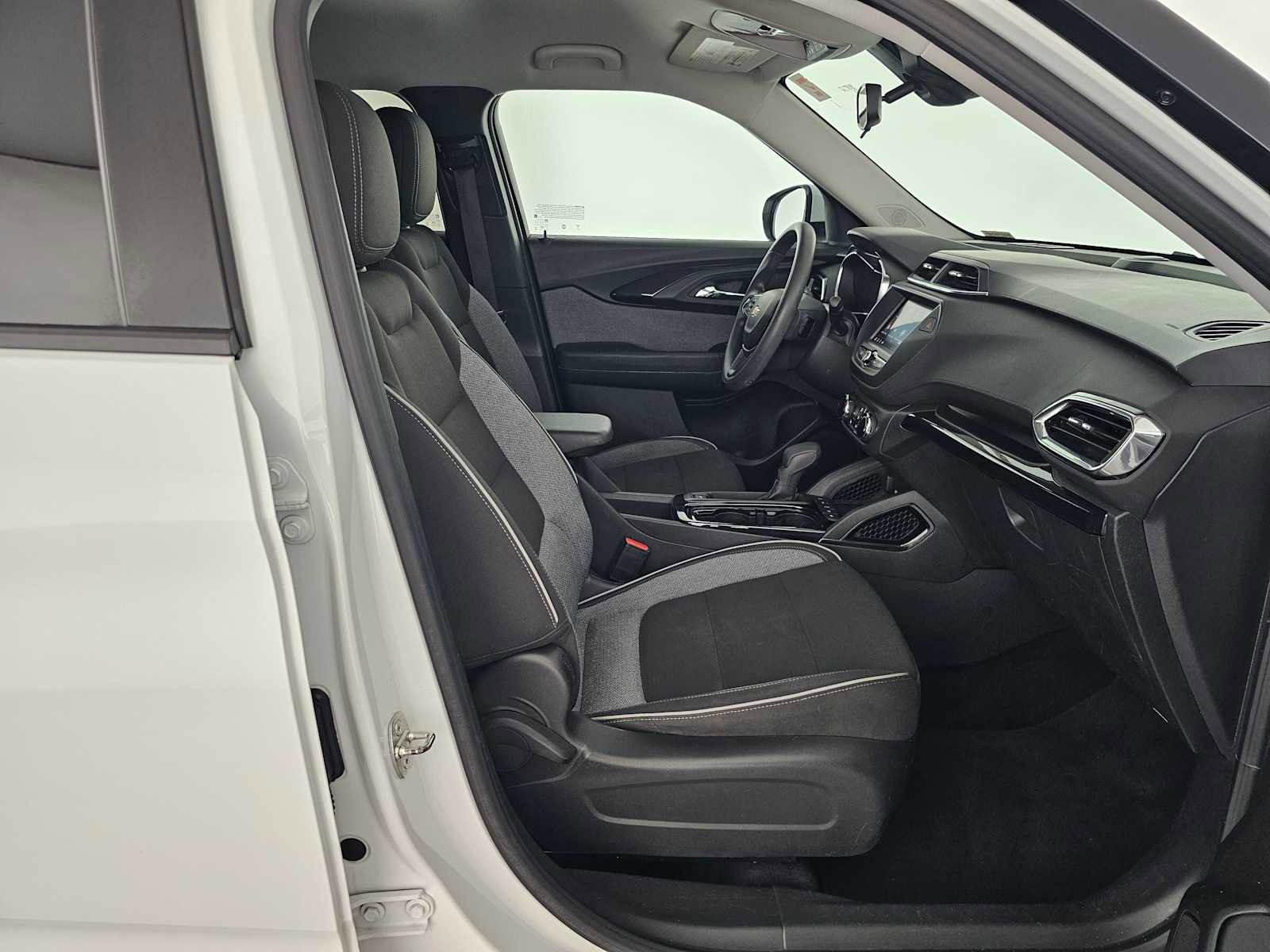 Used 2022 Chevrolet TrailBlazer LT image 10