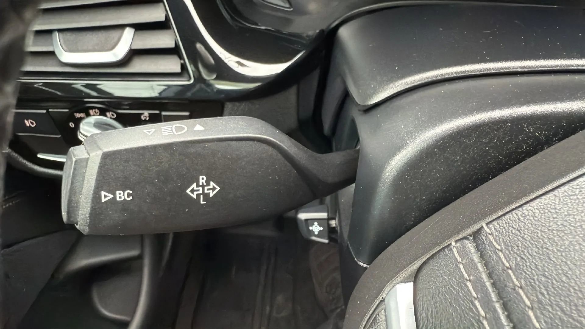 Used 2018 BMW 530e xDrive image 15